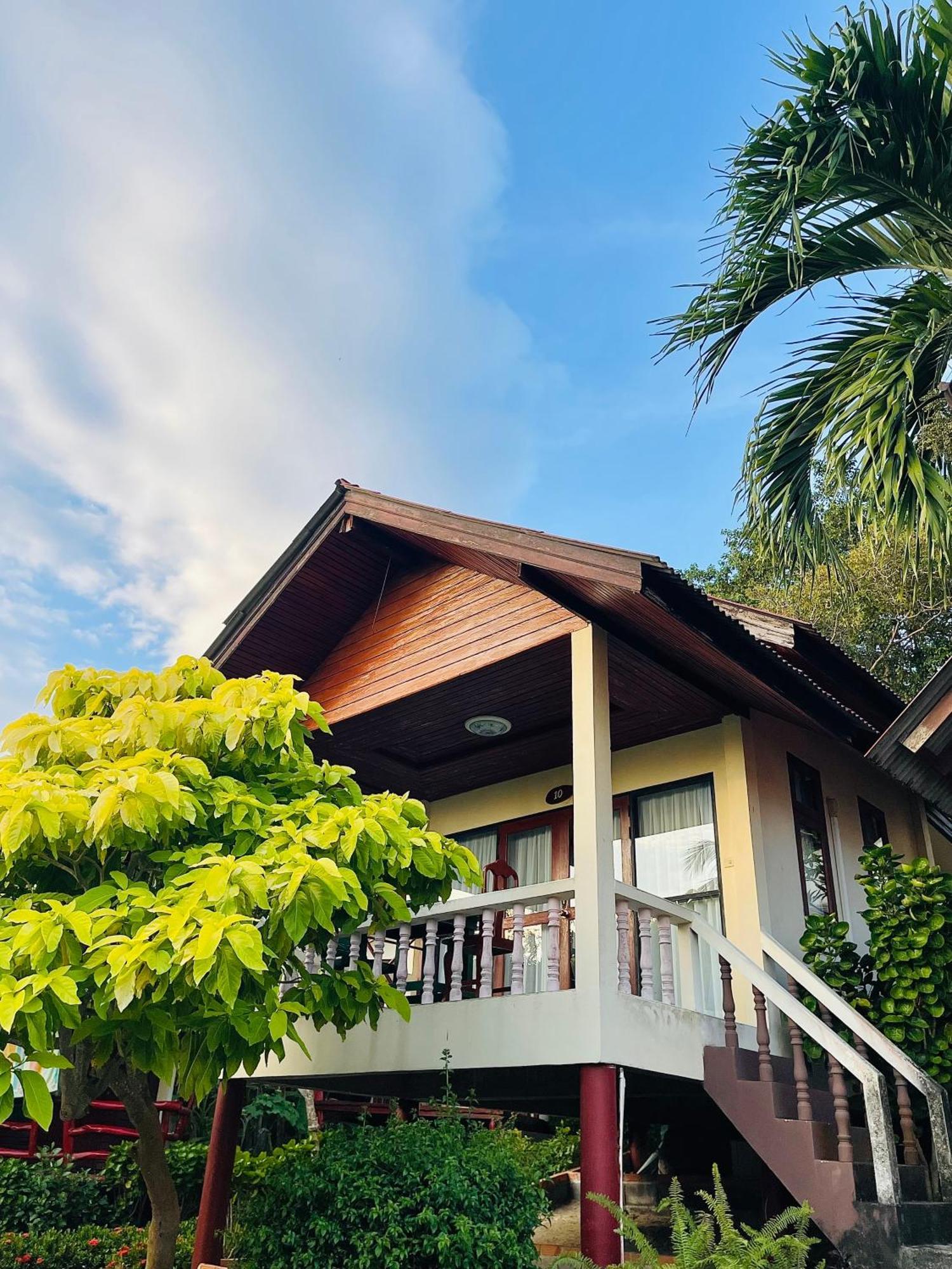 فيلا Tanouy Garden Baan Khai المظهر الخارجي الصورة